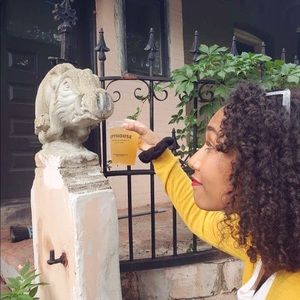 Meet your Posher, Isabella